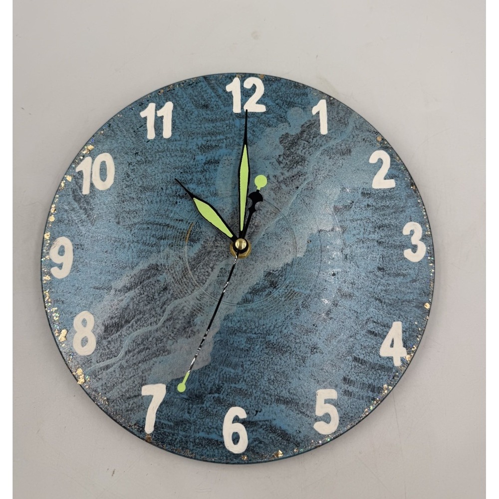 Handpainted Vinyl Record Wall Clock Decor With Glitter Edge glow In Dark Hands